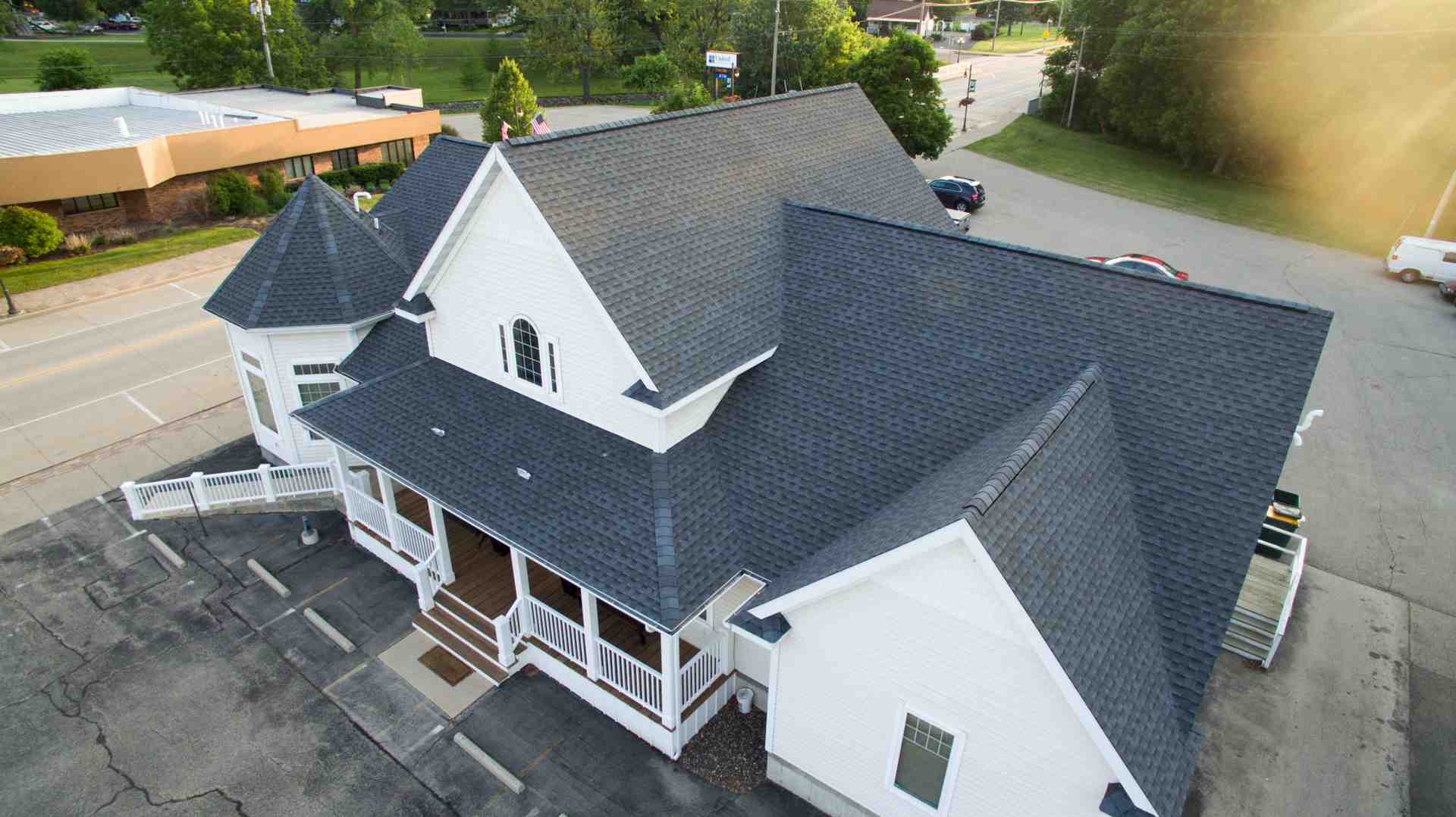 GAF Master Elite contractor installing Timberline HDZ shingles on residential roof - GAF master elite