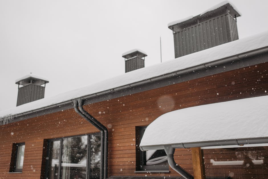 a roof withstanding heavy Iowa snowfall - roofing contractor in Cedar Rapids IA a roof withstanding heavy Iowa snowfall - roofing contractor in Cedar Rapids IA